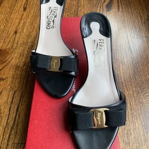 Salvatore Ferragamo “Glory” Nero calf slide